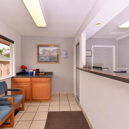 Corvallis Budget Inn Exterior photo